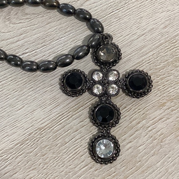 Vintage Cookie Lee Black Cross Rhinestone Necklace Bracelet Earrings Full Set - Picture 7 of 16